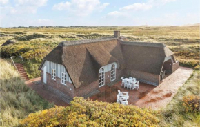 Beautiful Home In Ringkøbing With Wifi